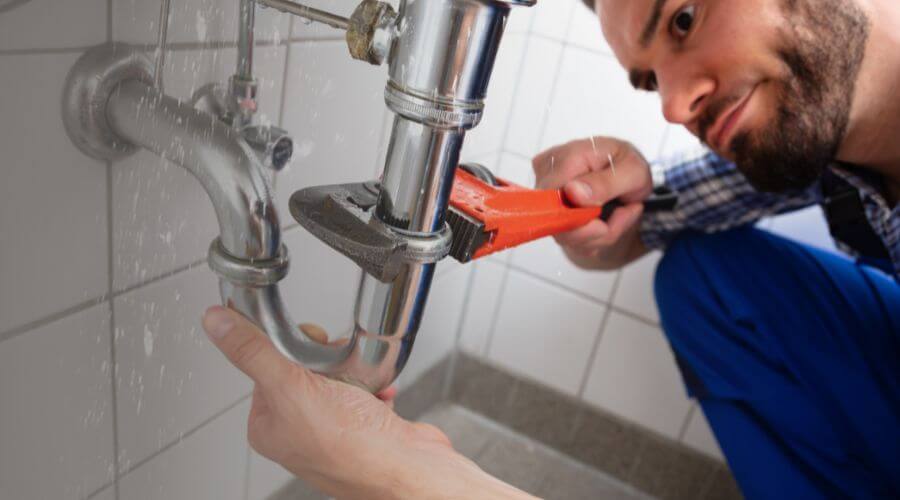 Professional emergency plumbing in Viola, IL